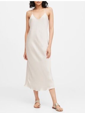 Banana Republic Satin Slip Dress in Champagne Size 4